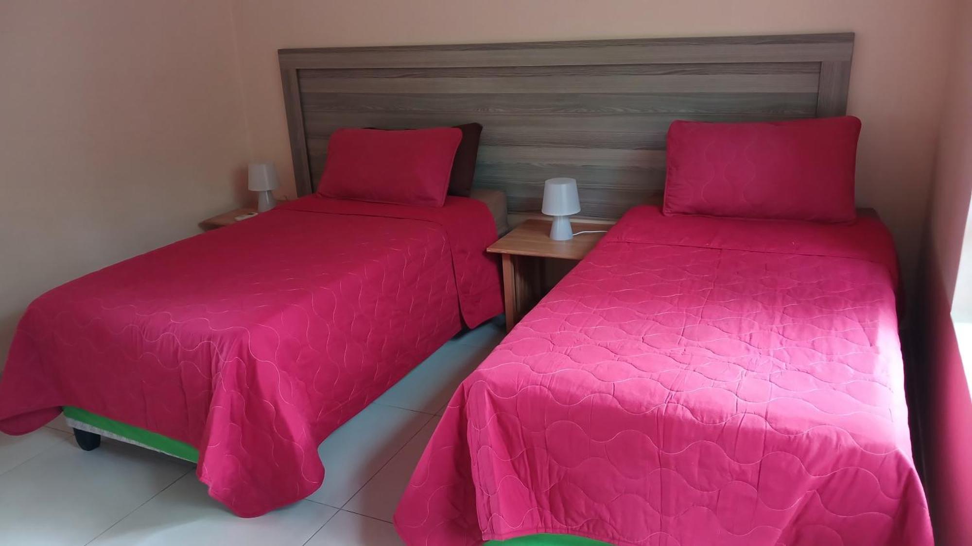 Beau Bassin Inn Baie Lazare  Екстериор снимка